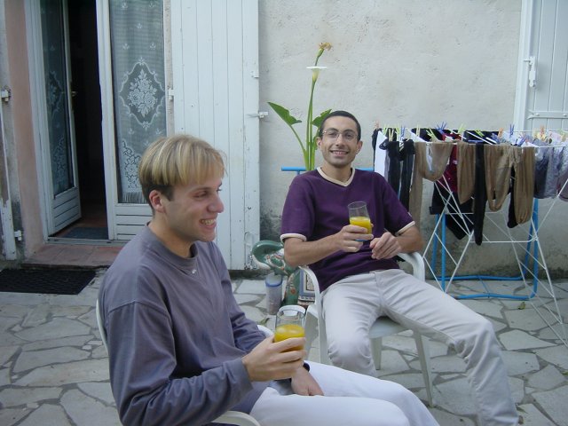 Nico and Marc drinking on the terrasse