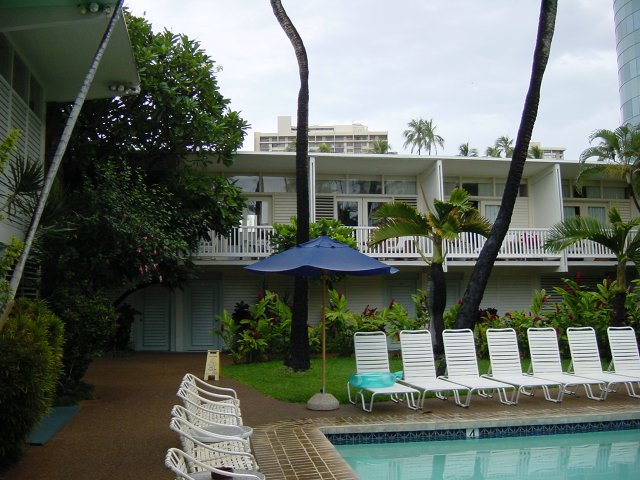 Our hotel: Hawaiiana Hotel