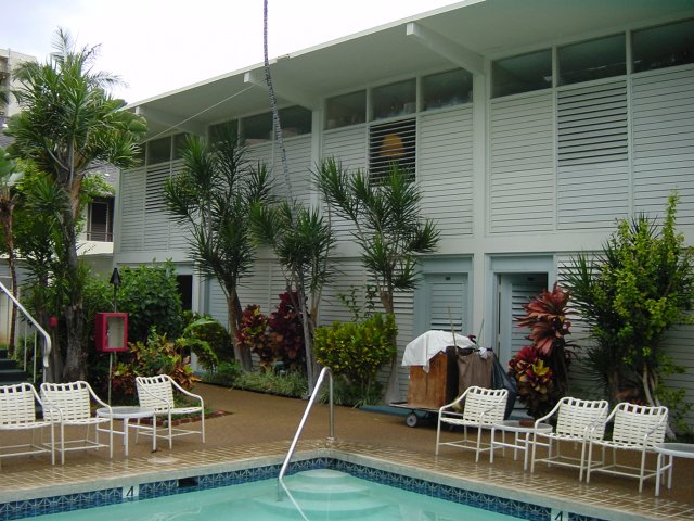 Our hotel: Hawaiiana Hotel