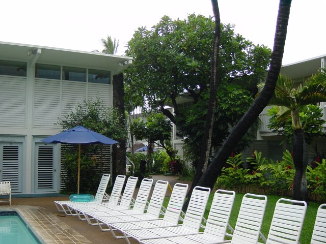 Our hotel: Hawaiiana Hotel