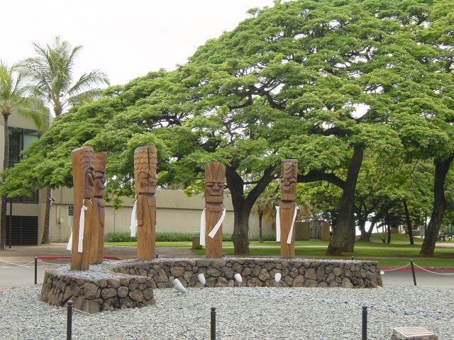 Tikis in front of the army museum