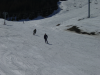 Bi et Pticul descendent sur leurs patinettes