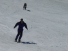Bi et Pticul descendent sur leurs patinettes