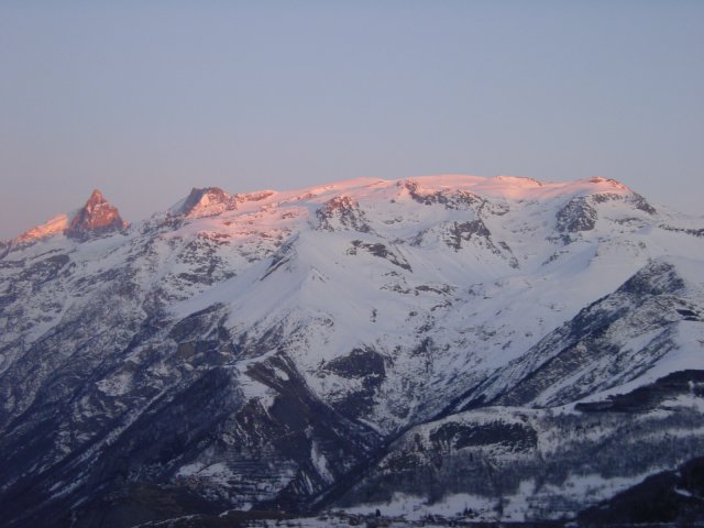Coucher de soleil sur la montagne
