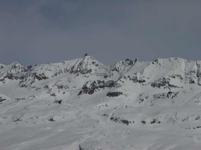 Montagne, neige, piste de ski etc.