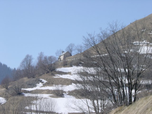 Maison isolee sur la route entre Auris et L'Alpe d'Huez