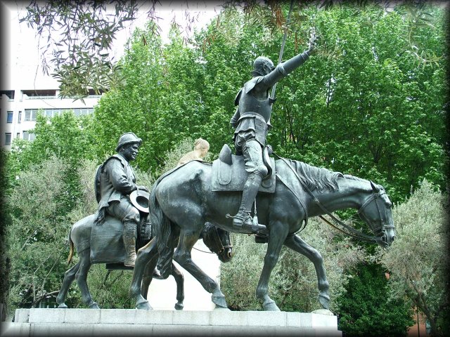 Statues of Don Quichotte y Sancho Panso