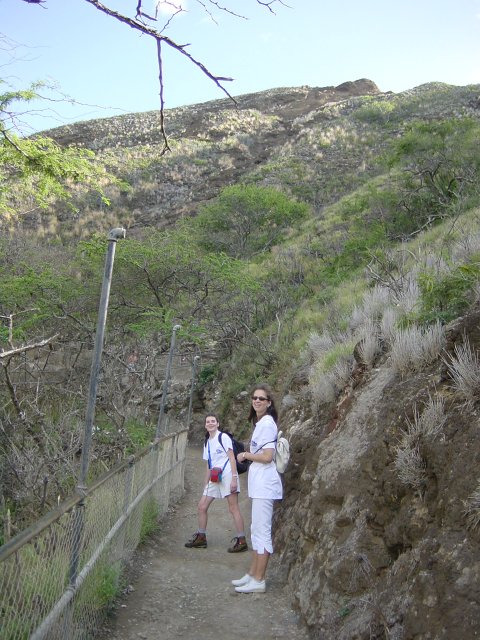 Christelle and Caroline in the trail