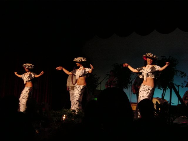 Hula dancers