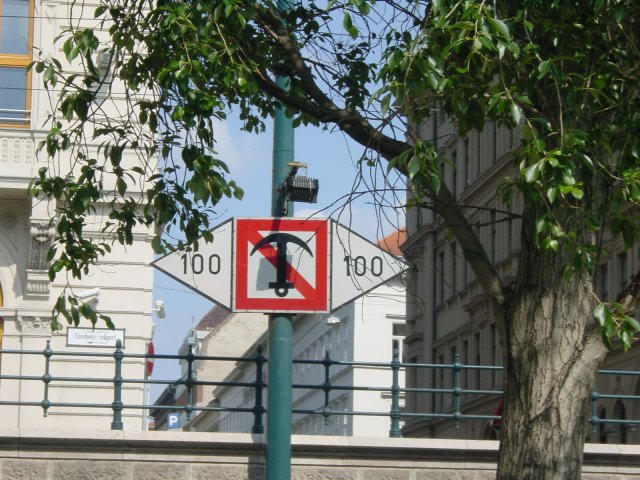 No anchoring sign